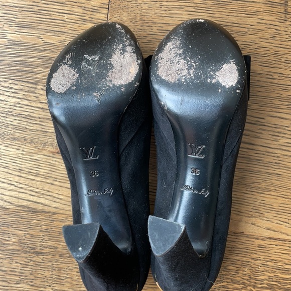 Louis Vuitton suede peep toe platforms - Picture 4 of 4